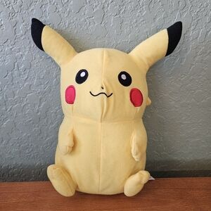 Pokémon Pikachu 2016 Plush 10 Inches